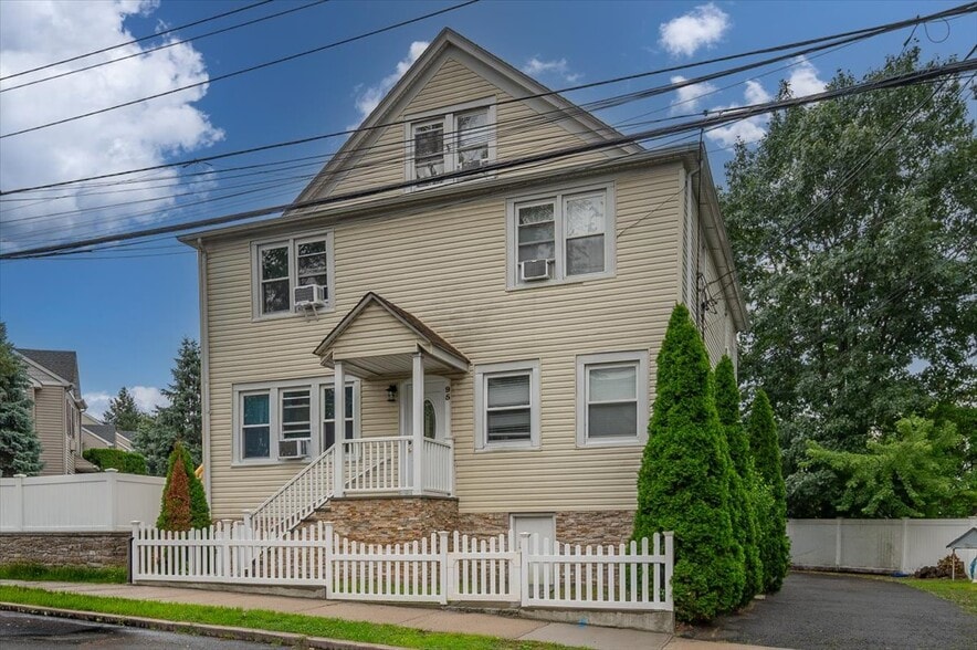 More Photos Of 95 Grant St, Rye Brook Multifamily For Sale