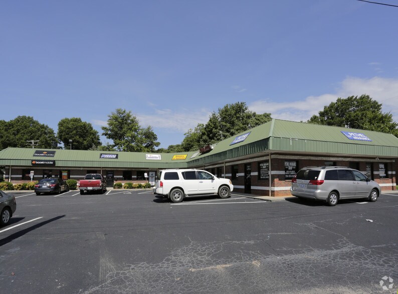 More Photos Of 2001 N Cannon Blvd, Kannapolis Unknown For Lease
