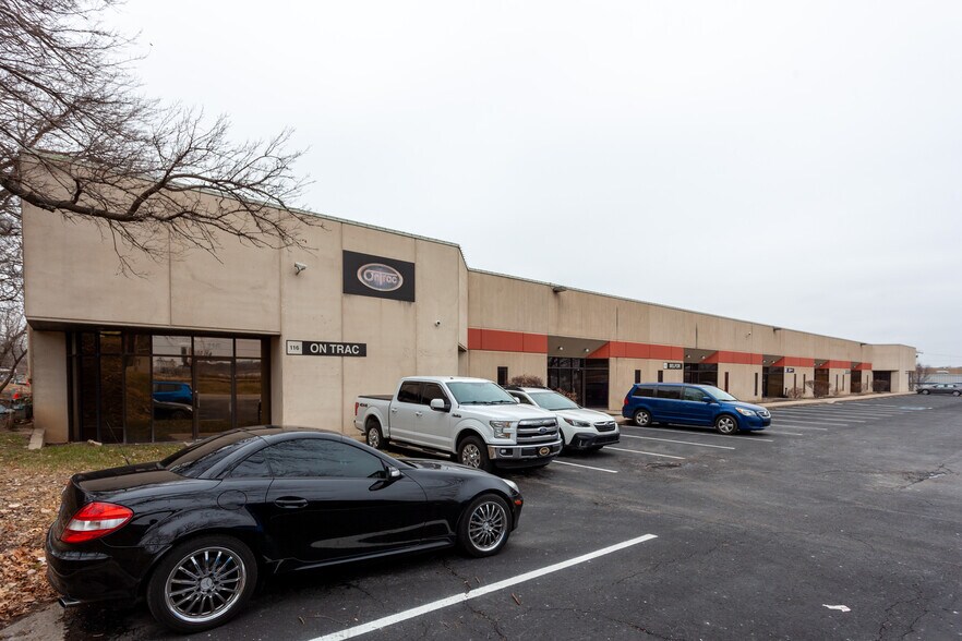 More Photos Of 1140-1146 Booth St, Kansas City Light Manufacturing For Lease