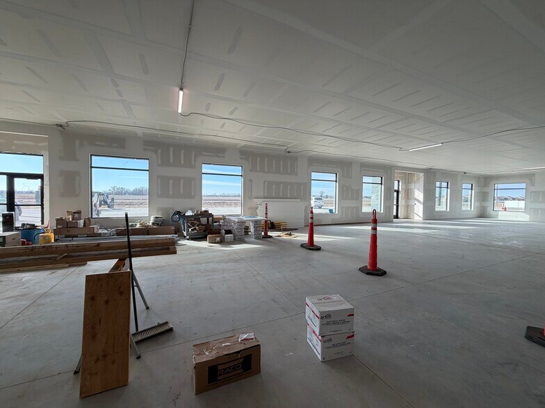 More Photos Of 2090 Old Highway 75, Sergeant Bluff Office For Lease