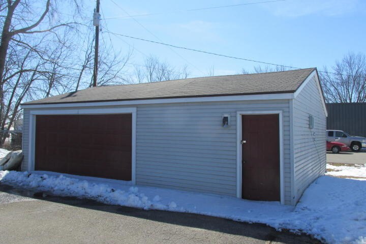 More Photos Of 2102 E Main St, Albert Lea Hotel For Sale