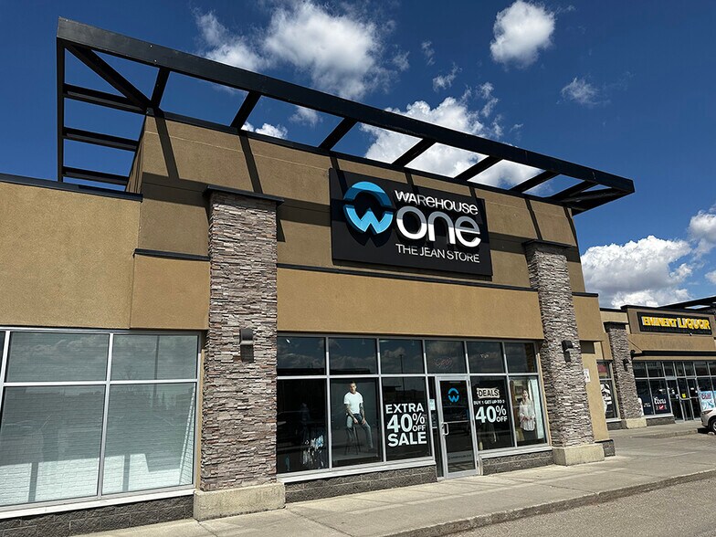 More Photos Of 100 Ranch Market, Strathmore Unknown For Lease