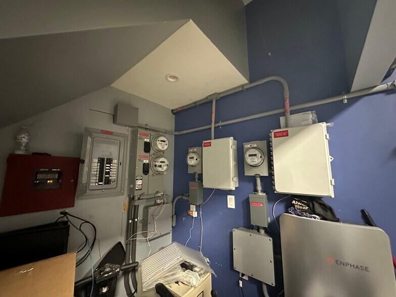 More Photos Of 116 Wright St, Newark Warehouse For Sale