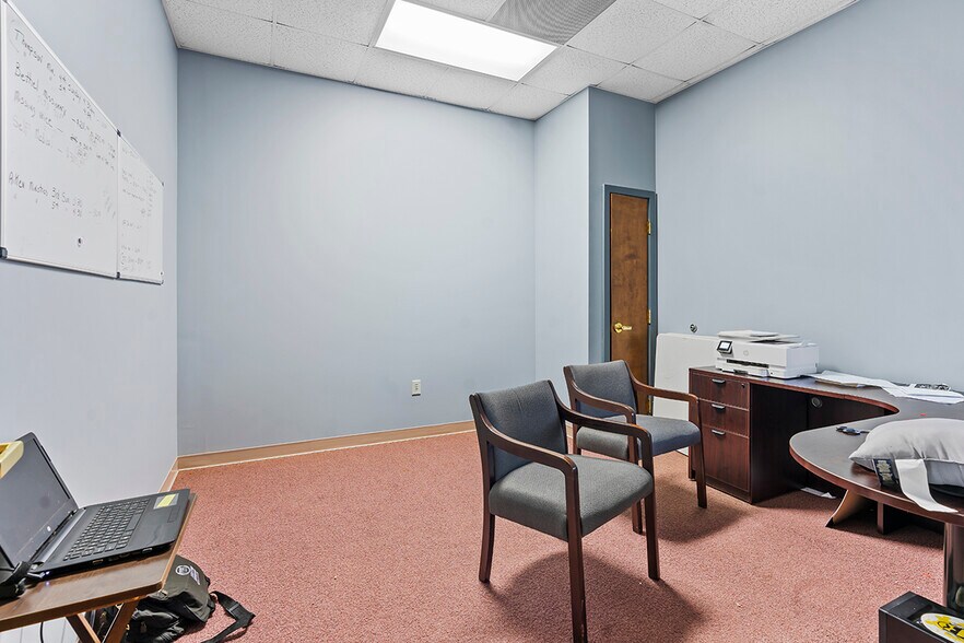 More Photos Of 353 Highway 28 Byp, Abbeville Office Residential For Sale