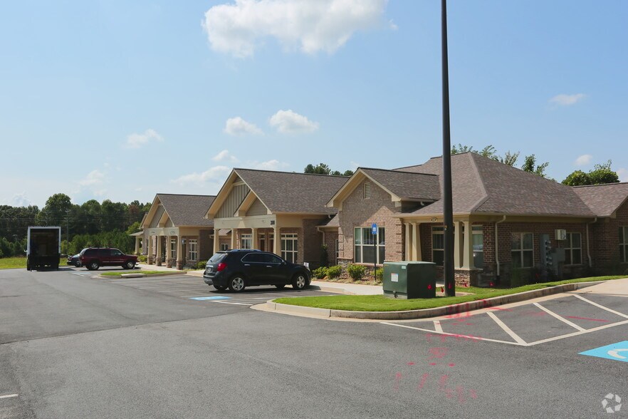 More Photos Of 102 Mary Alice Park Rd, Cumming Office For Lease