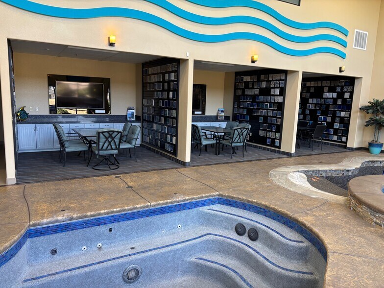 More Photos Of 992 Marchy Ln, Ceres Distribution For Sale