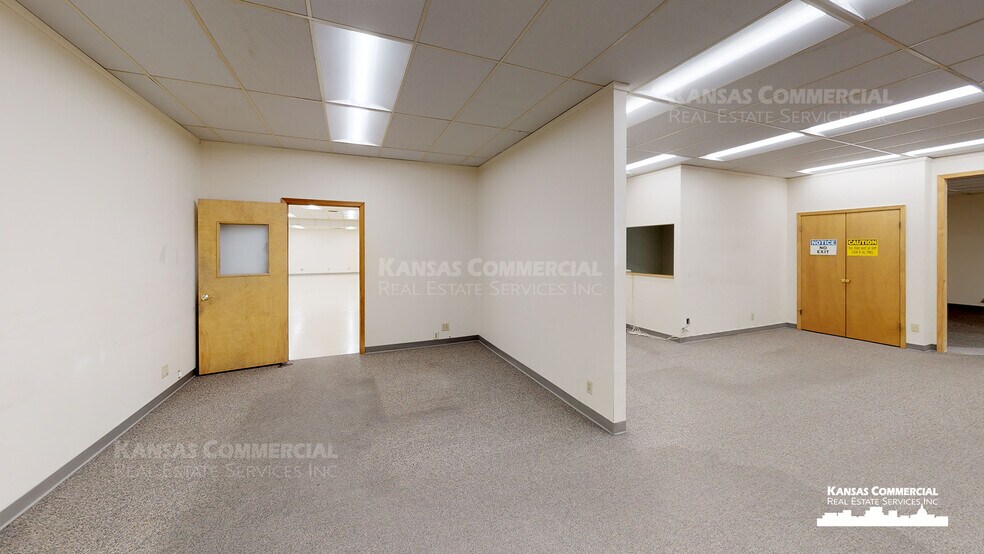 More Photos Of 400 SE Quincy St, Topeka Office For Lease