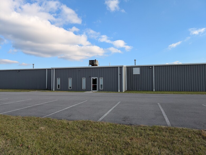 Primary Photo Of 4089 Pepperell Way, Dublin Manufacturing For Sale