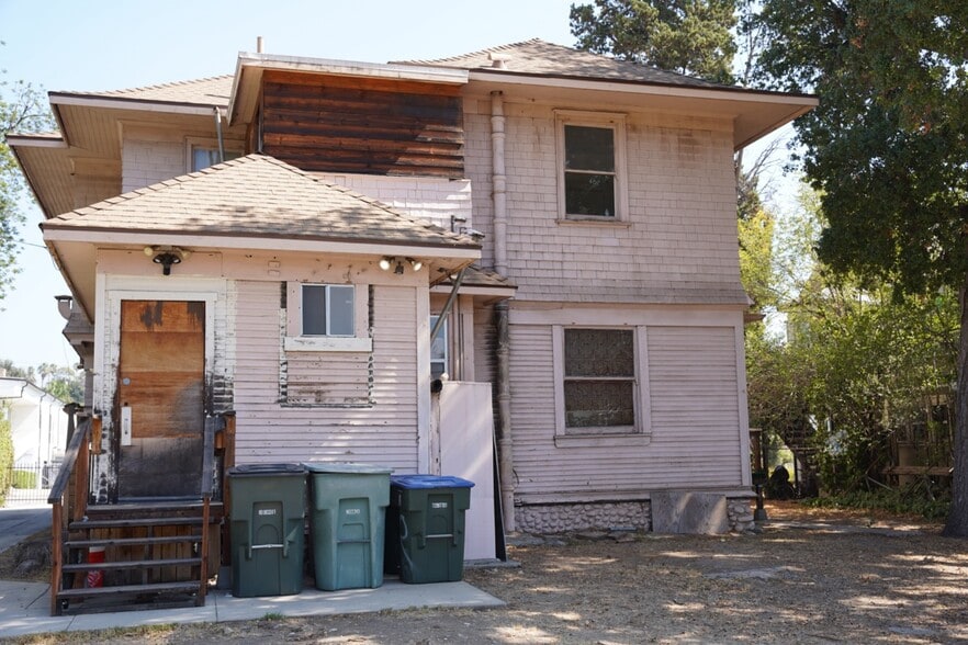 More Photos Of 1429 N Fair Oaks Ave, Pasadena Religious Facility For Sale
