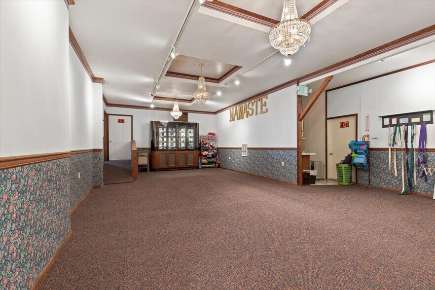 More Photos Of 500 S Bonair Rd, Zillah Winery Vineyard For Sale