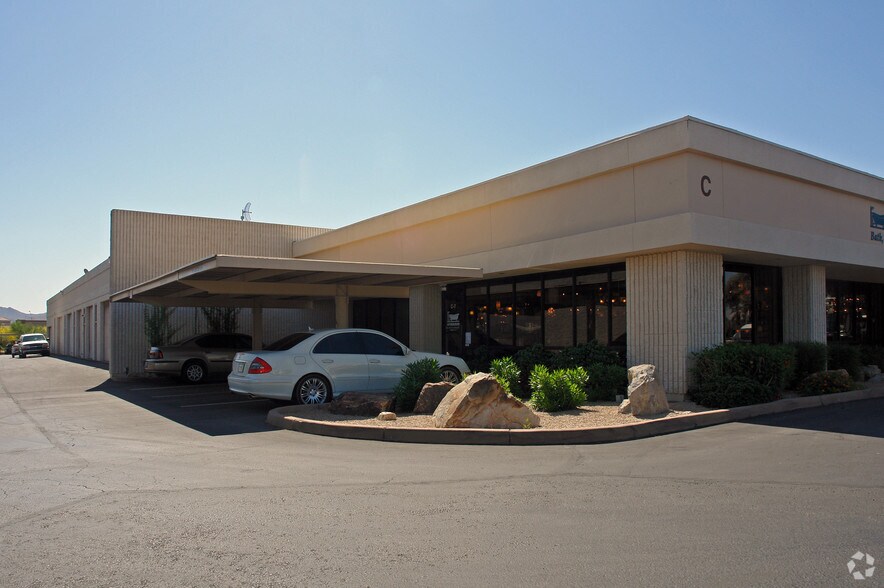 More Photos Of 8340 E Raintree Dr, Scottsdale Showroom For Lease