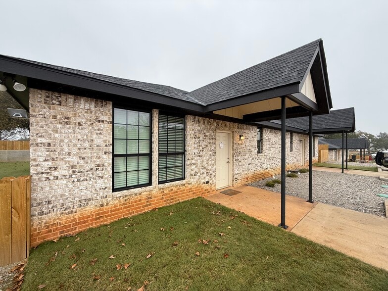 Primary Photo Of 15155 County Road 1125, Tyler Apartments For Sale