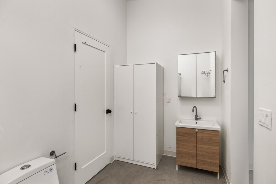 More Photos Of 18093 Lasso Loop, Penn Valley Apartments For Sale
