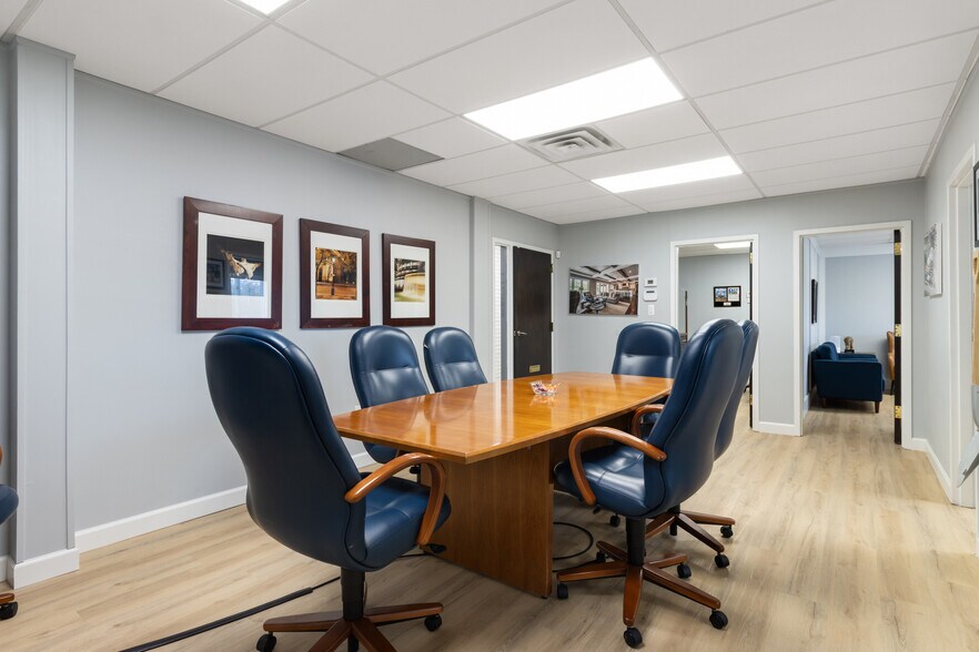 More Photos Of 20411 W 12 Mile Rd, Southfield Office For Sale