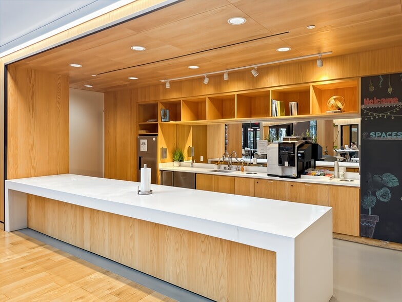 More Photos Of 1420 Kettner Blvd, San Diego Coworking Space