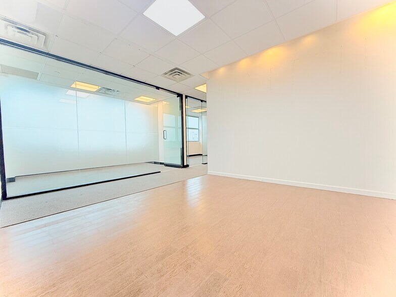 More Photos Of 136-17 39th Ave, Flushing Office Residential For Sale