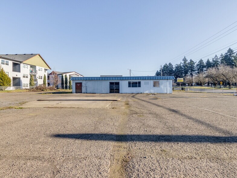 More Photos Of 5420 NE Fourth Plain Blvd, Vancouver Freestanding For Sale