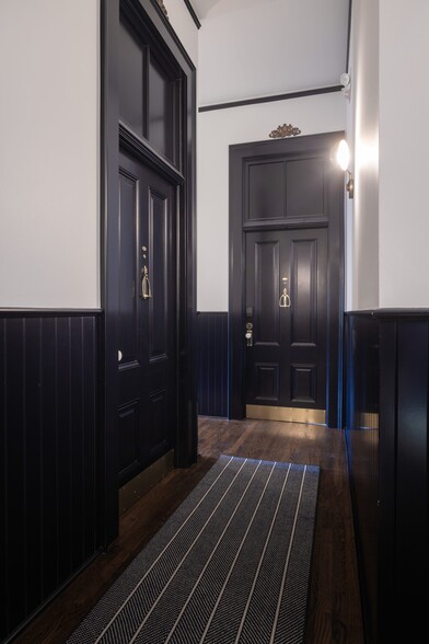 More Photos Of 235 E Main St, Dayton Hotel For Sale