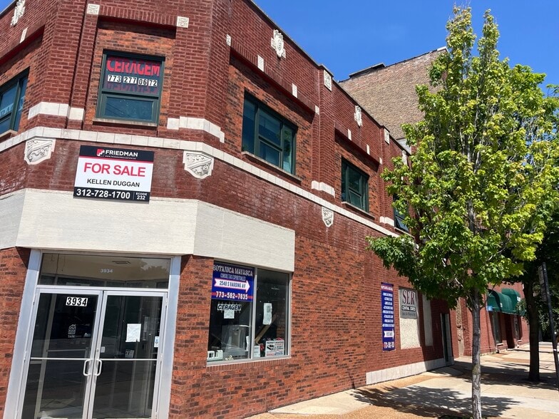 More Photos Of 3934-3946 W 26th St, Chicago Storefront Retail Office For Sale