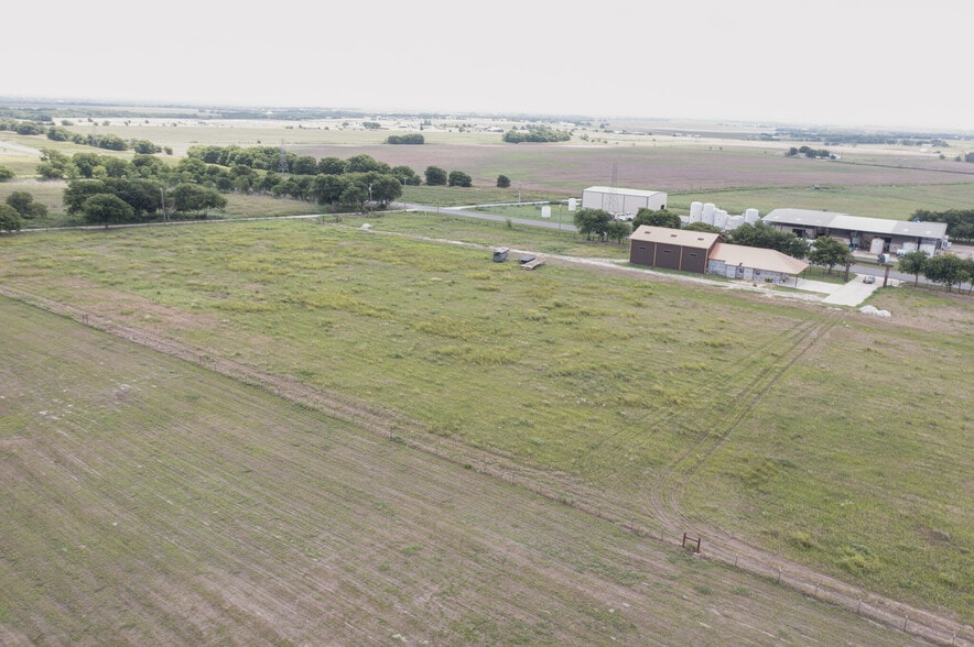 More Photos Of 16100 S Highway 77, Italy Land For Sale