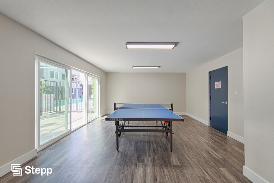 More Photos Of 425 Coronado Ave, Long Beach Apartments For Sale