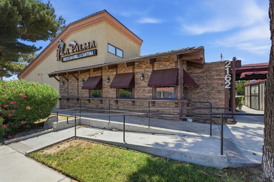 More Photos Of 2140 E Palmdale Blvd, Palmdale Unknown For Lease