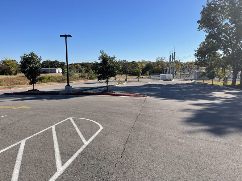 More Photos Of 312 W 71st St, Tulsa Restaurant For Sale
