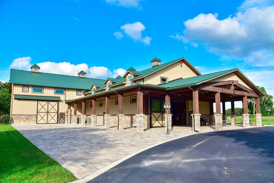 Primary Photo Of 13038 County Rd 39, Lithia Horse Stables For Sale