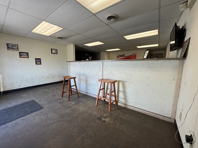 More Photos Of 336 Wilhagan Rd, Nashville Service For Lease