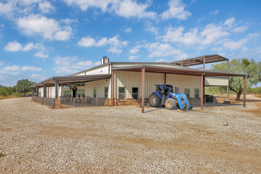 More Photos Of 10000 FM 209, Graham Land For Sale