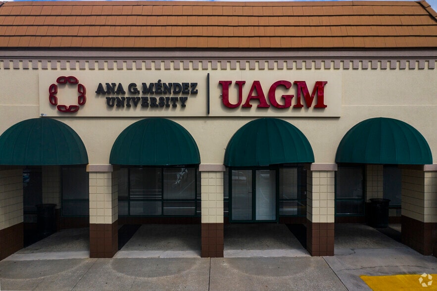 More Photos Of 8411-8419 N Dale Mabry Hwy, Tampa Unknown For Lease