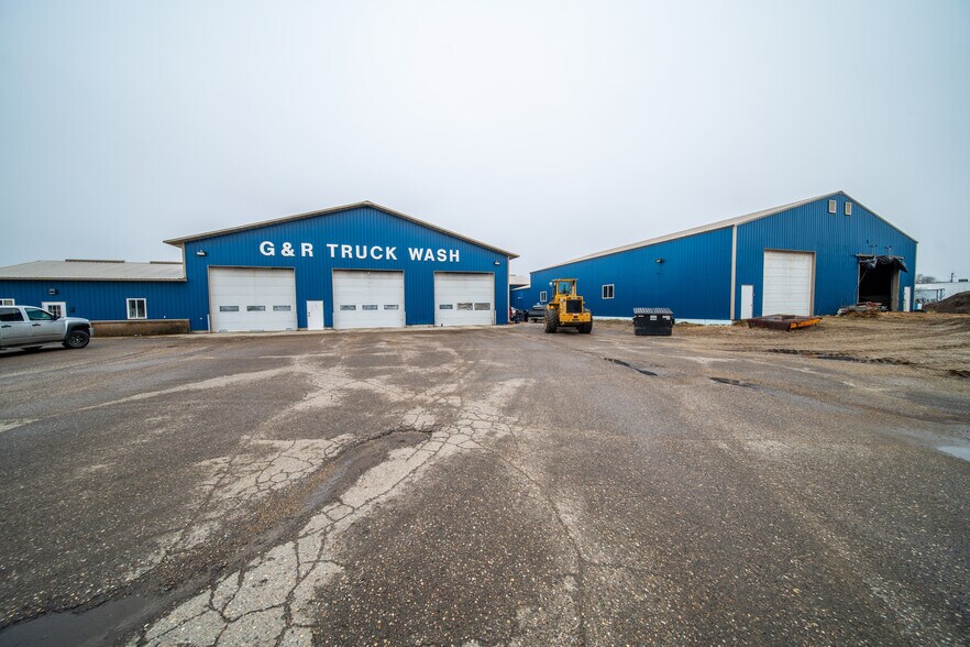 More Photos Of 501 11th St NE, Austin Carwash For Sale