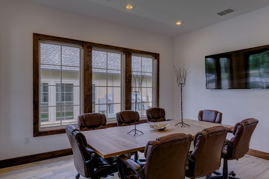 More Photos Of 6115 New Copeland Rd, Tyler Medical For Sale