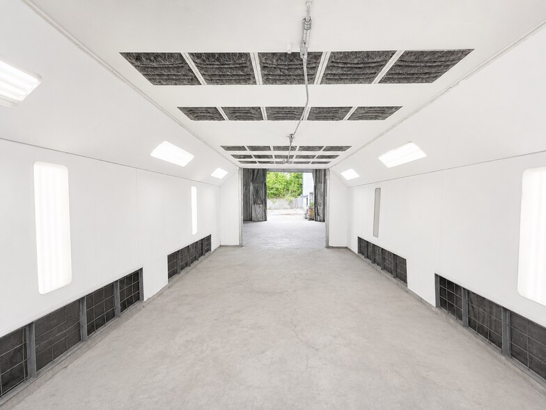 More Photos Of 6662 Buford Hwy, Atlanta Auto Dealership For Lease