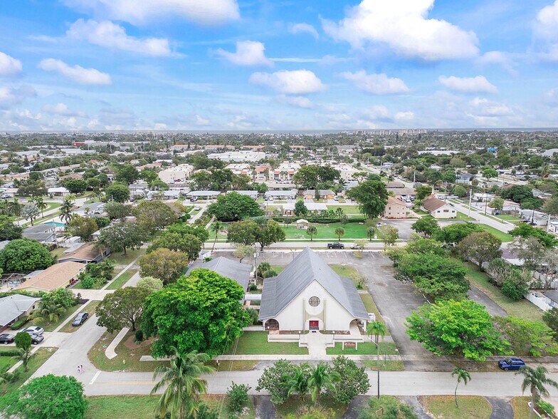 More Photos Of 1416 SE 2nd Ter, Deerfield Beach Religious Facility For Sale
