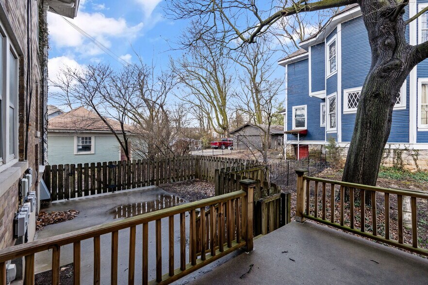 More Photos Of 1201 E Walnut St, Springfield Loft Creative Space For Sale