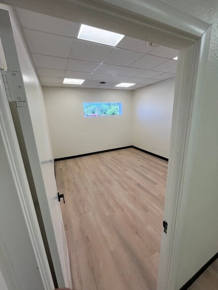 More Photos Of 317 N Willis St, Abilene Office For Lease