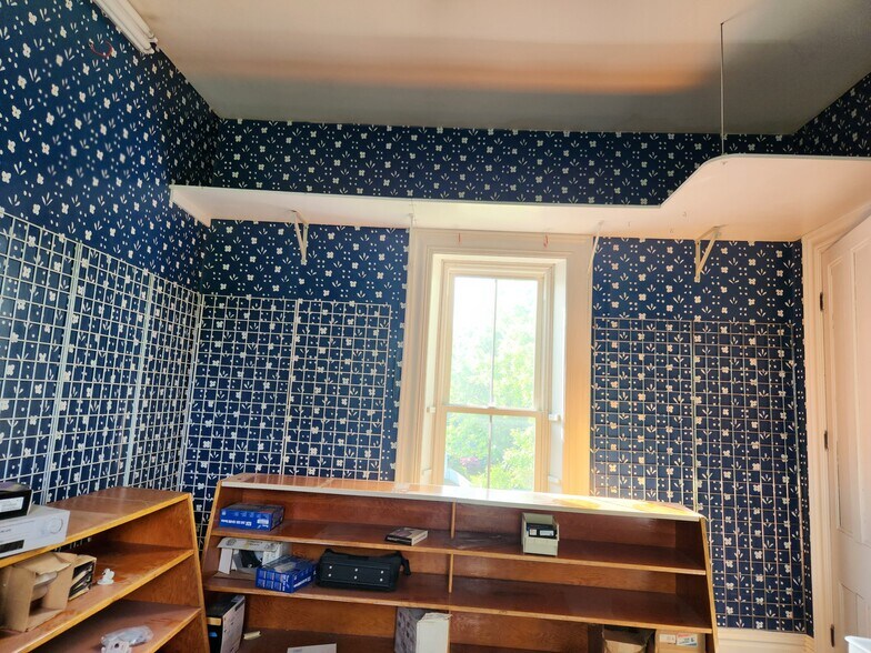 More Photos Of 108 S Market St, Ligonier Township Freestanding For Sale