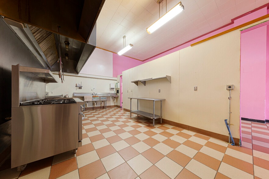 More Photos Of 508 Central Ave N, Faribault Storefront Retail Residential For Sale