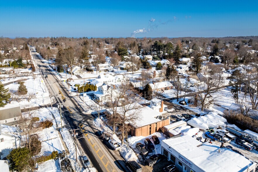 More Photos Of 44 Broadway, Greenlawn Office For Lease
