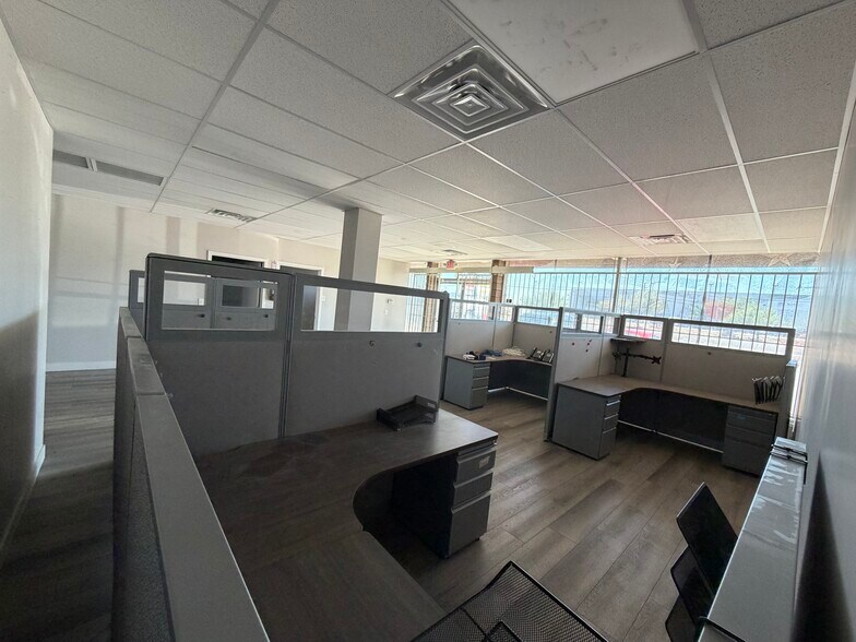 More Photos Of 3475 Boulder Hwy, Las Vegas Freestanding For Lease
