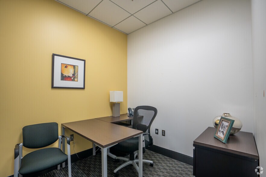 More Photos Of 445 Dexter Ave, Montgomery Coworking Space