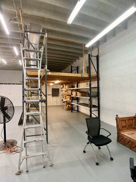 More Photos Of 676 NW 23rd St, Miami Warehouse For Lease