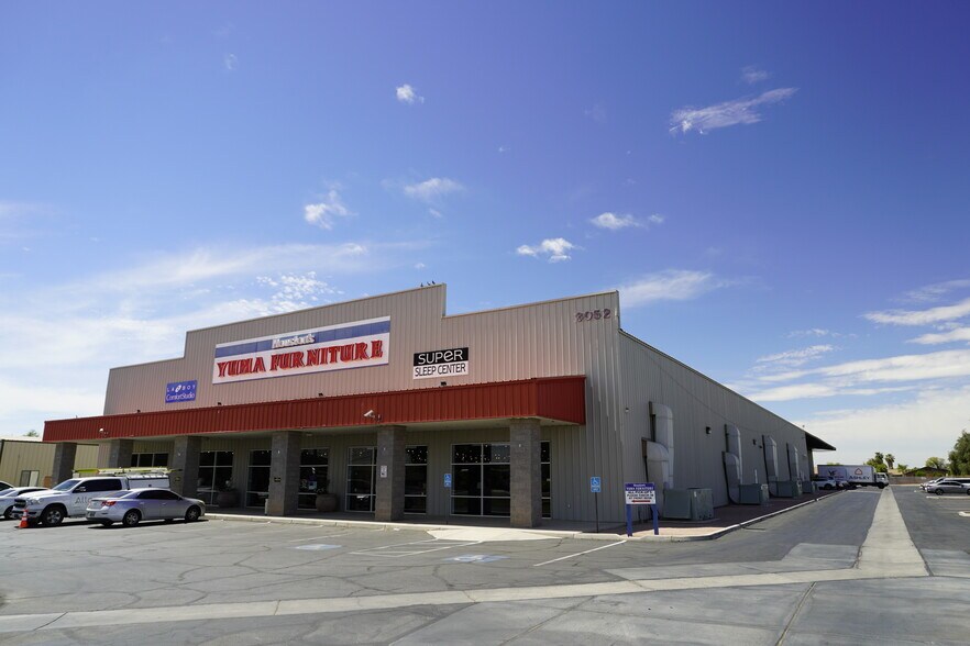 Primary Photo Of 3052 S Avenue B, Yuma Showroom For Lease