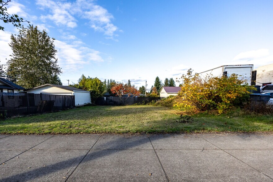 More Photos Of , Sandy Unknown For Sale