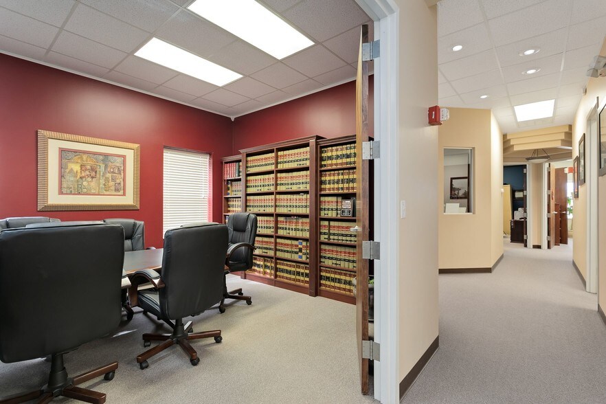 More Photos Of 1920 Boothe Cir, Longwood Office For Lease