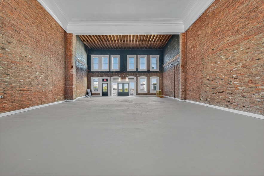 More Photos Of 25 W Front St, Keyport Bank For Lease