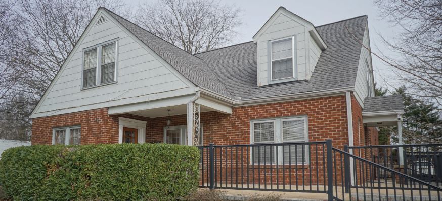 More Photos Of 201 Walton Ferry Rd, Hendersonville Office For Sale