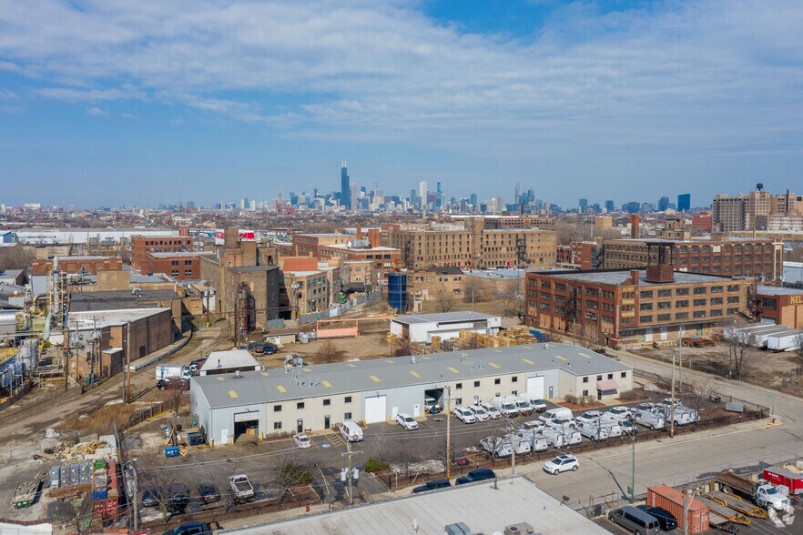 More Photos Of 1420-1440 W 38th St, Chicago Warehouse For Lease