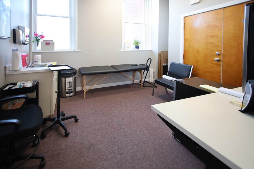 More Photos Of 42 Summer St, Pittsfield Medical For Sale